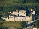 Le village fortifié de Larresingle (Gers)